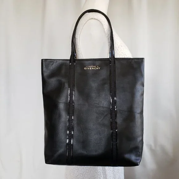 Designer Parfums GIVENCHY Black patent leather tote bag - Picture 11 of 11